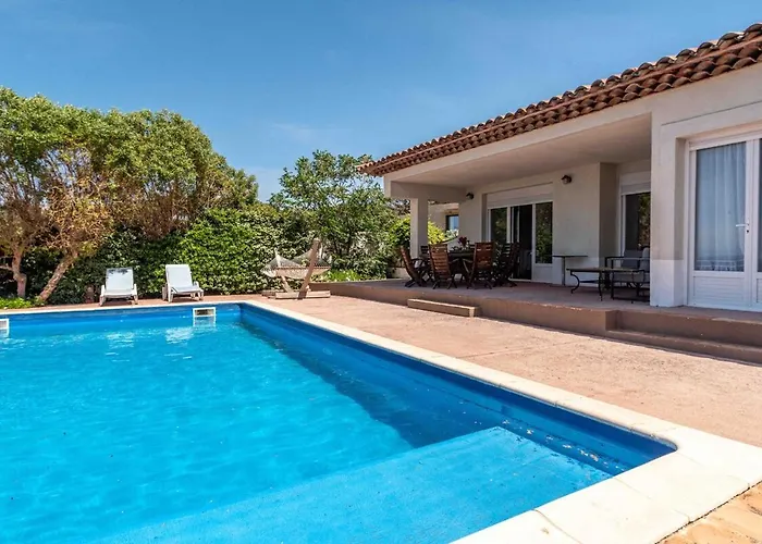 Villa Belle Avec Acces Direct A La *