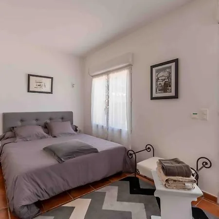 Villa Belle Avec Acces Direct A La *