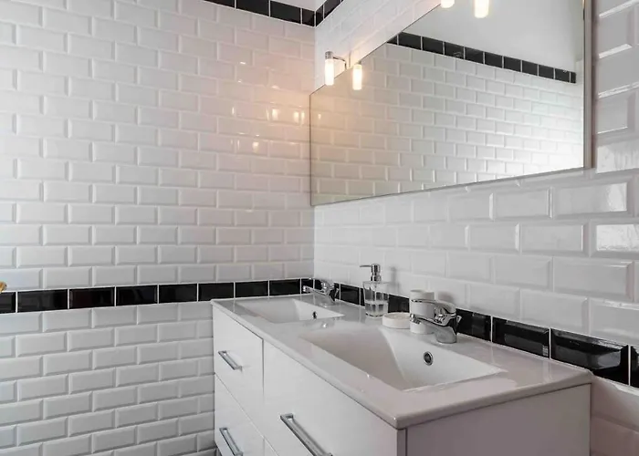 Belle Avec Accès Direct à La Villa Calvi (Corsica)